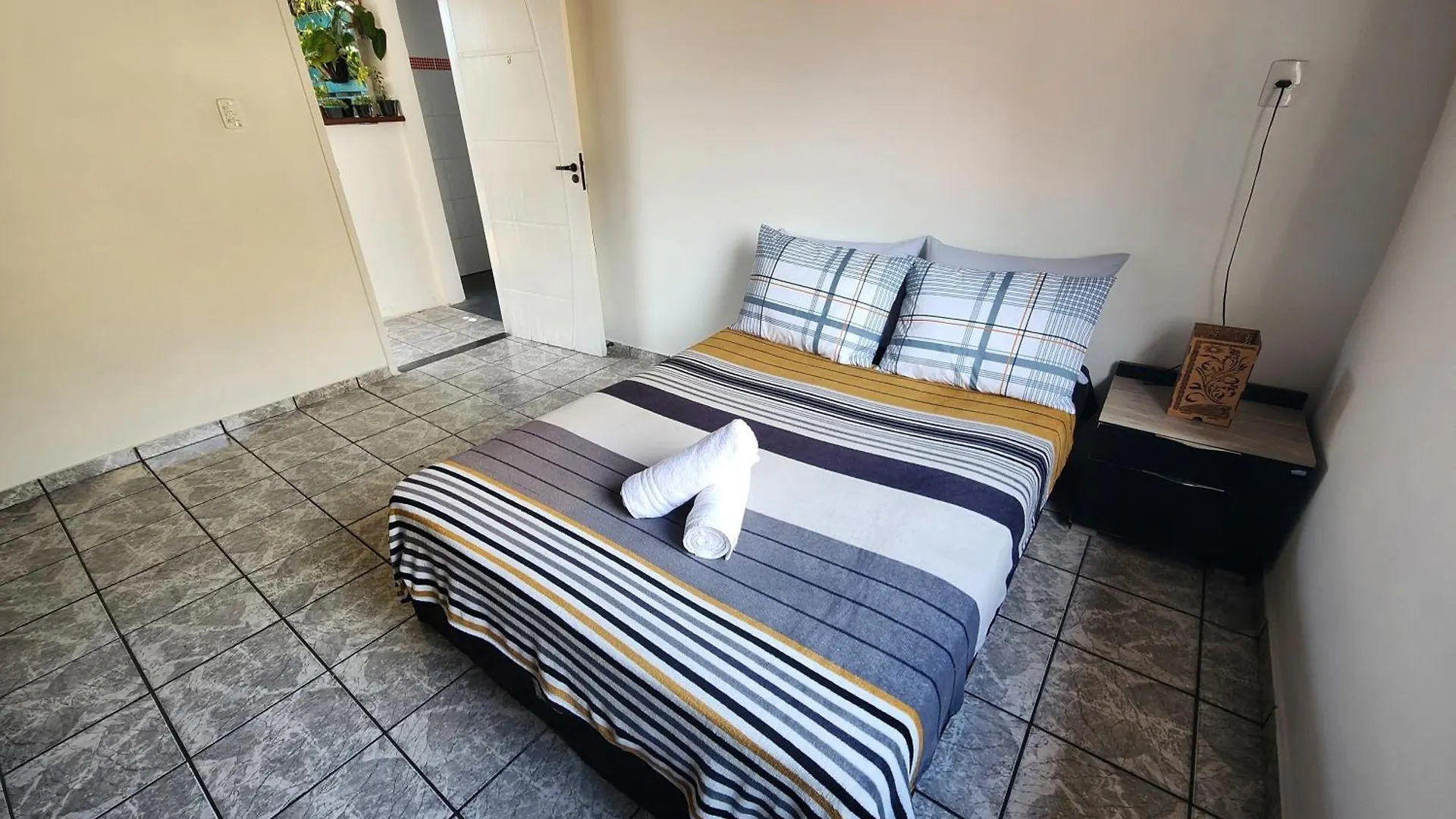 Califorte House Apartamento Cabo Frio Quarto em Acomodações Particulares